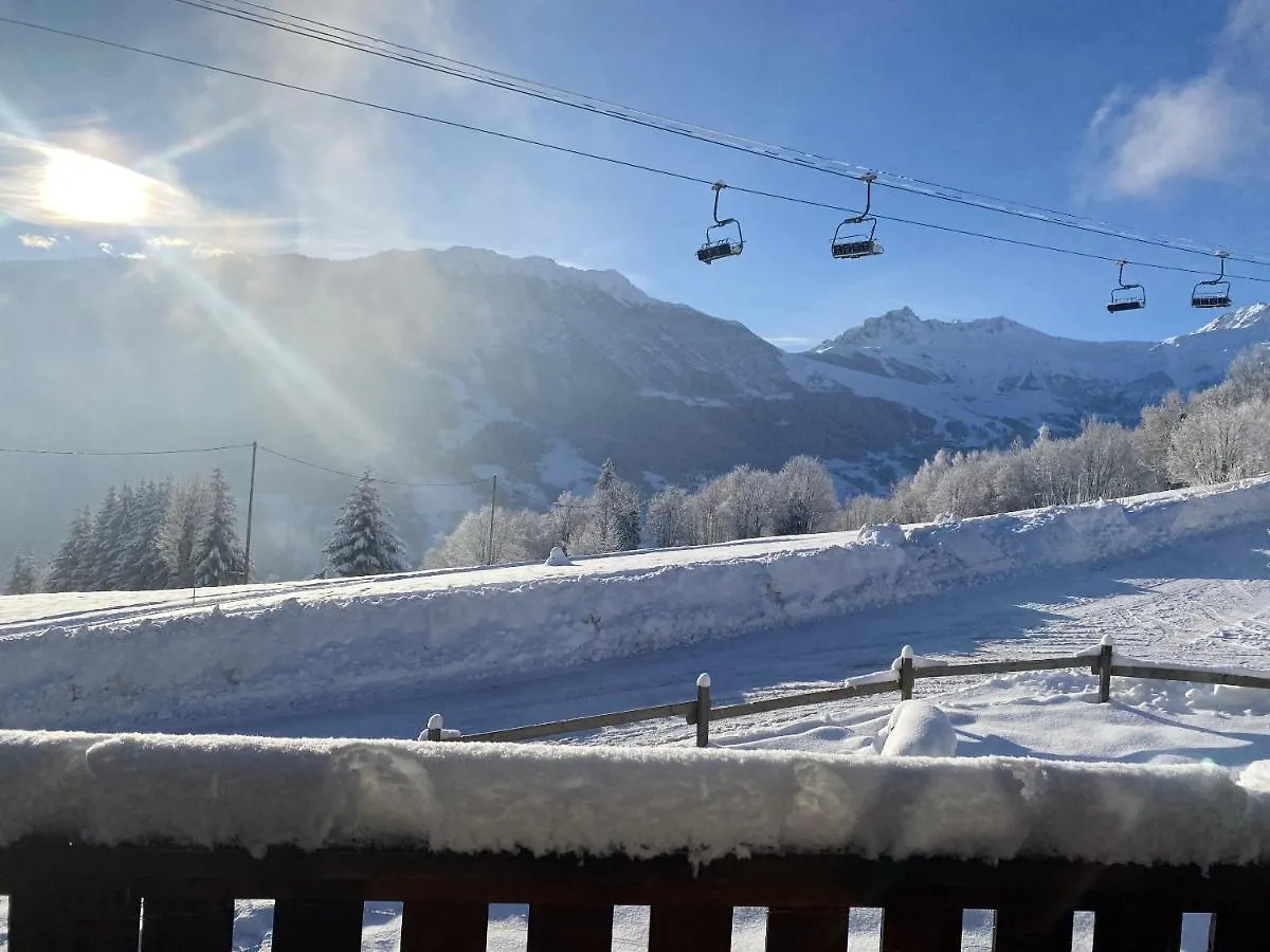Chalet Chaleureux Avec Vue Sur Les Montagnes De La Lechere France
