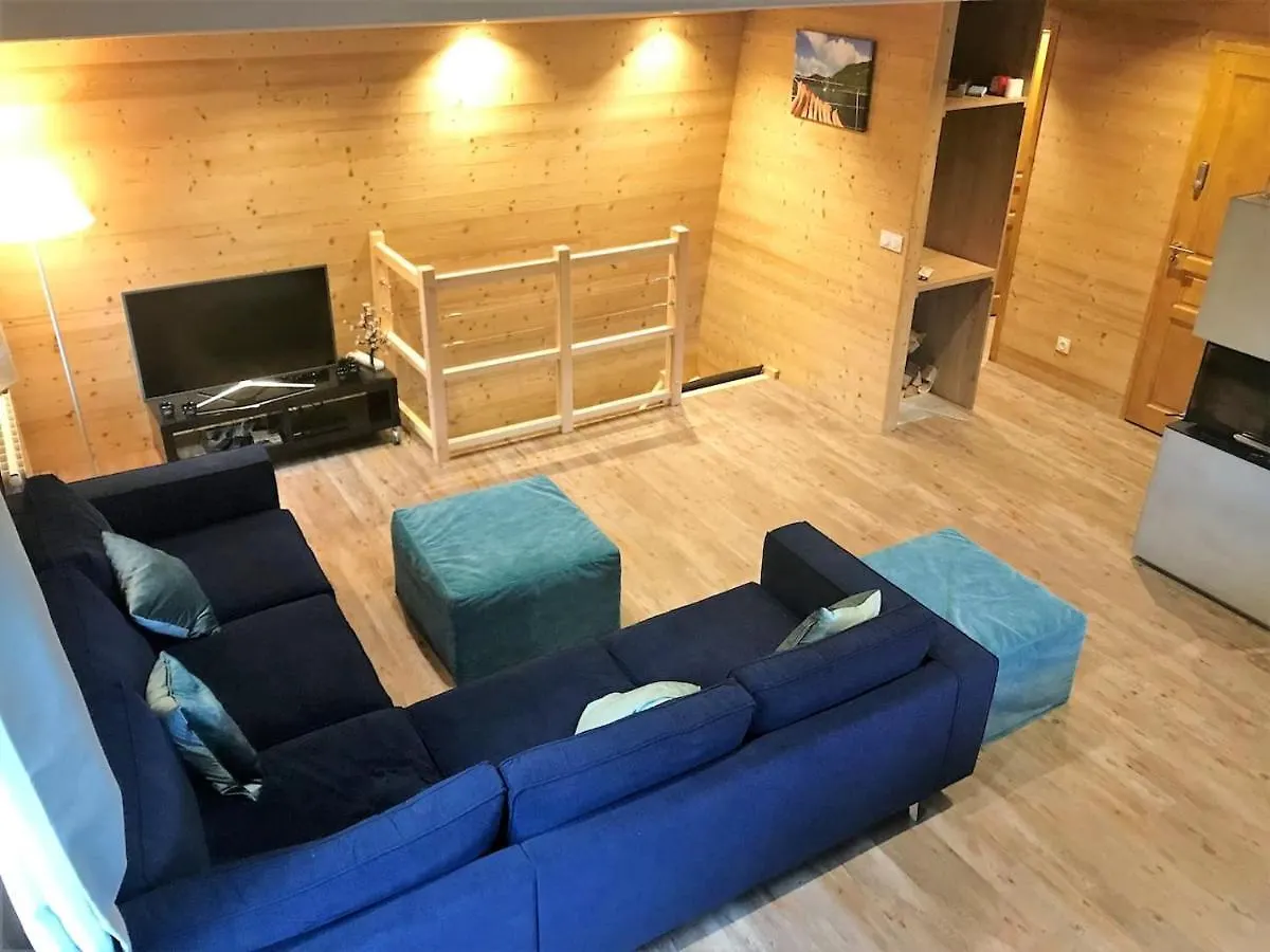 Chalet Chaleureux Avec Vue Sur Les Montagnes De La Lechere France